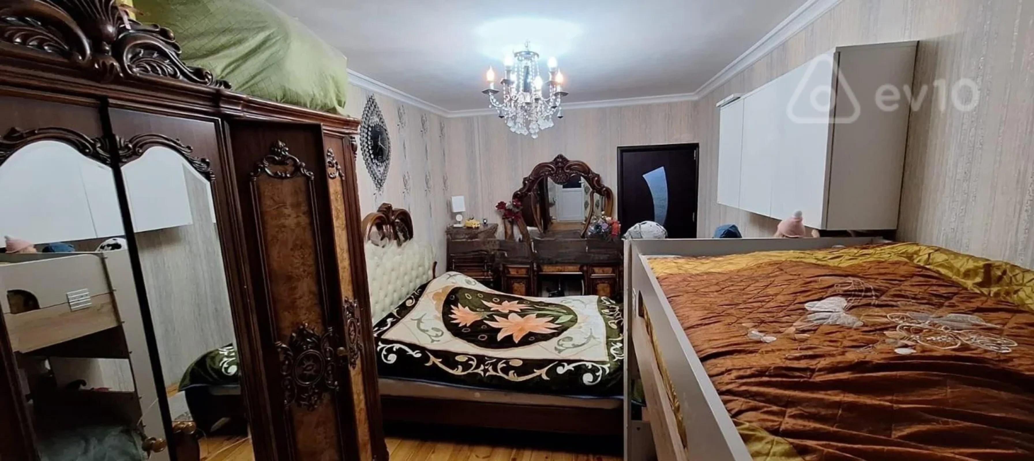 Satılır 2 otaqlı köhnə tikili 40 m²