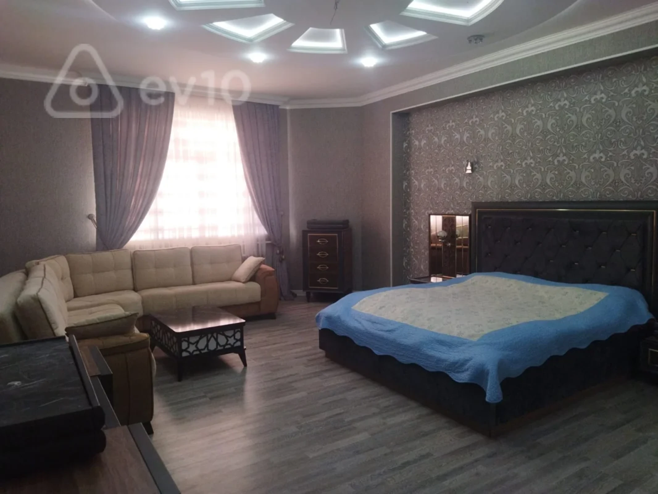 Kirayə verilir 3 otaqlı yeni tikili 90110 m²