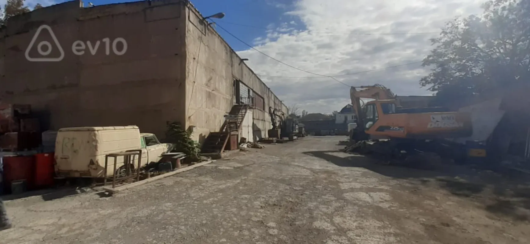 Kirayə verilir mənzil 760 m²