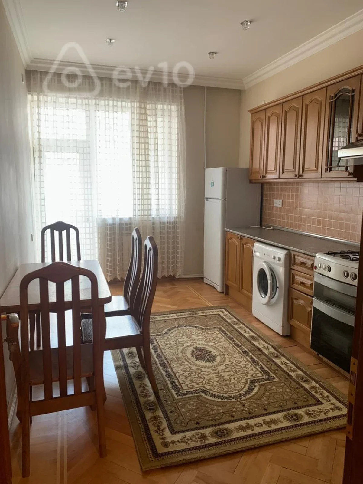 Kirayə verilir 2 otaqlı yeni tikili 87 m²