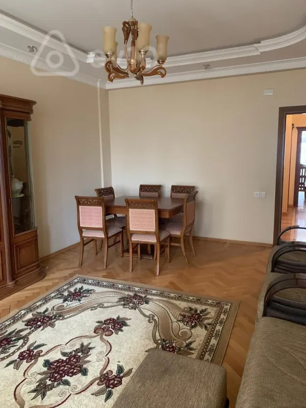 Kirayə verilir 2 otaqlı yeni tikili 87 m²