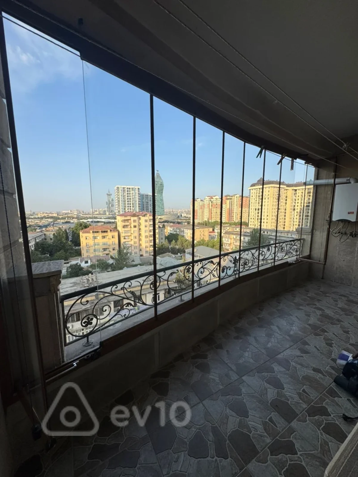 Kirayə verilir 2 otaqlı yeni tikili 60 m²