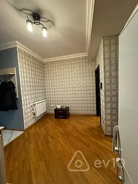 Kirayə verilir 2 otaqlı yeni tikili 60 m²