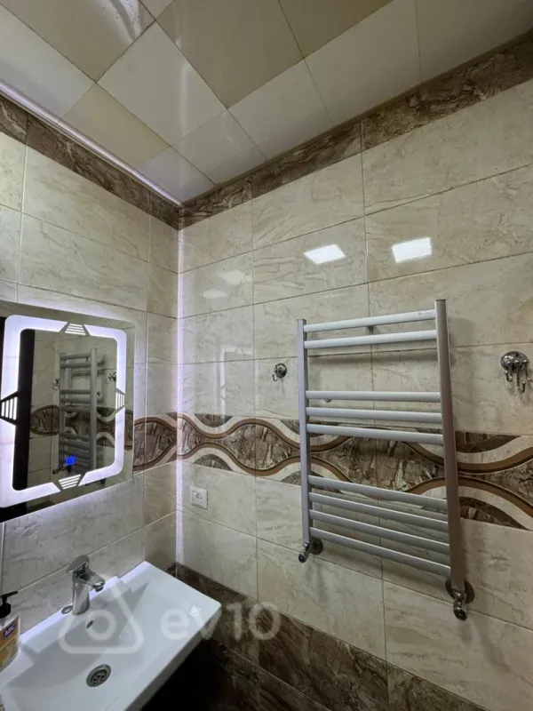 Kirayə verilir 2 otaqlı yeni tikili 60 m²