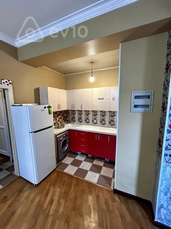 Kirayə verilir 2 otaqlı yeni tikili 60 m²