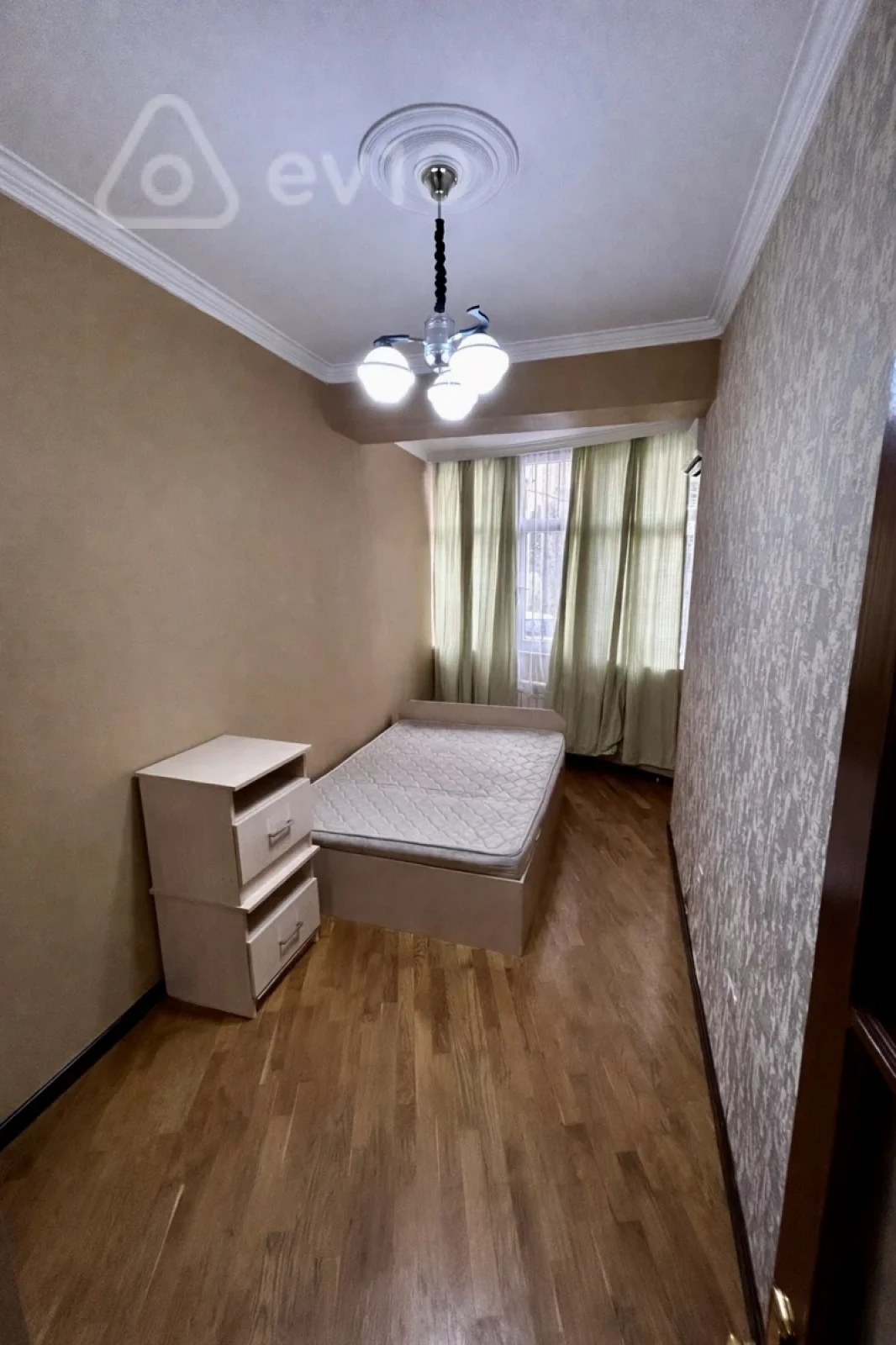Kirayə verilir 2 otaqlı yeni tikili 60 m²