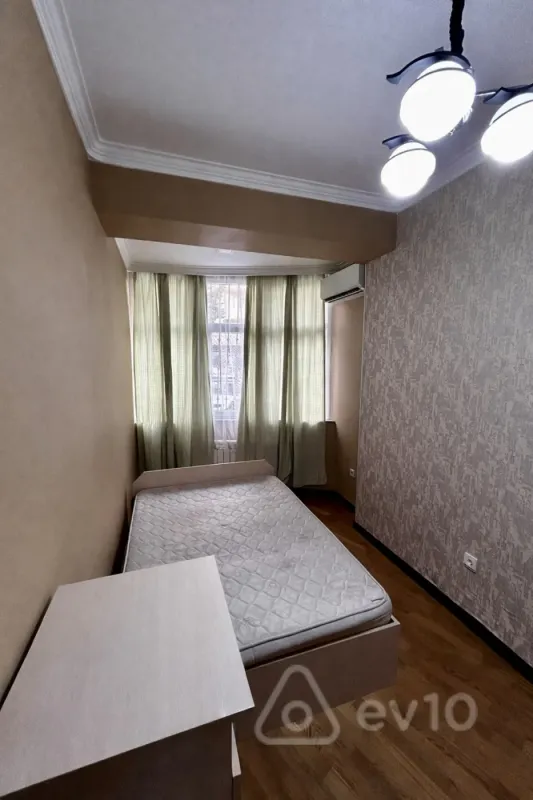 Kirayə verilir 2 otaqlı yeni tikili 60 m²