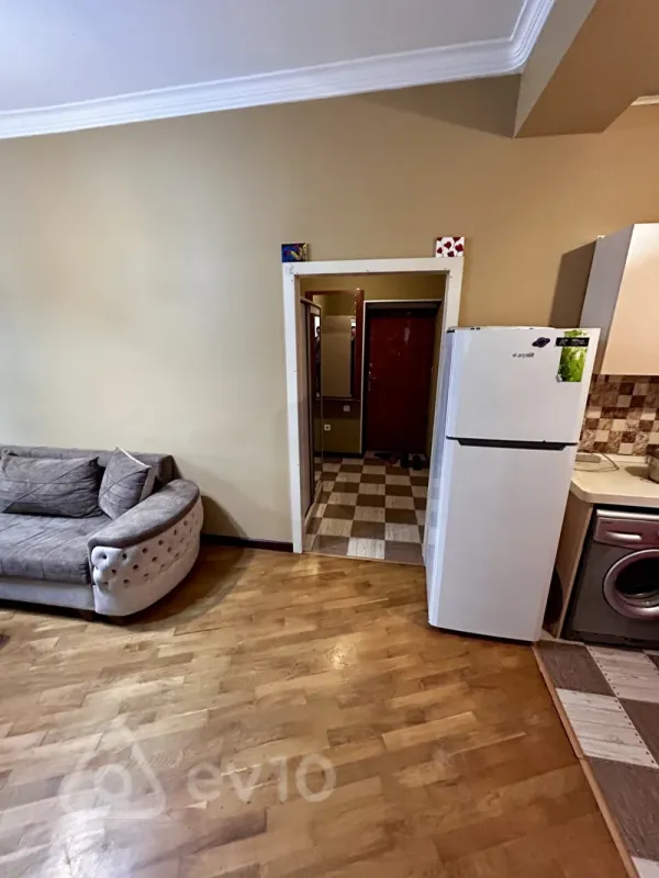 Kirayə verilir 2 otaqlı yeni tikili 60 m²