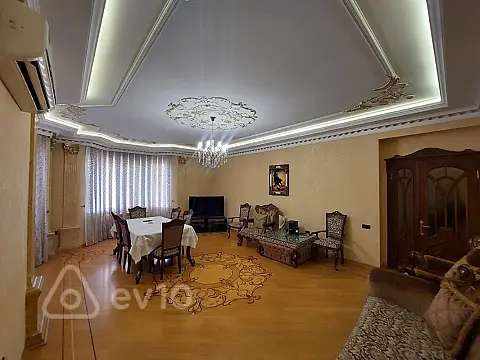 Kirayə verilir 4 otaqlı yeni tikili 220 m²