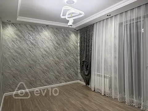 Satılır 3 otaqlı yeni tikili 60 m²