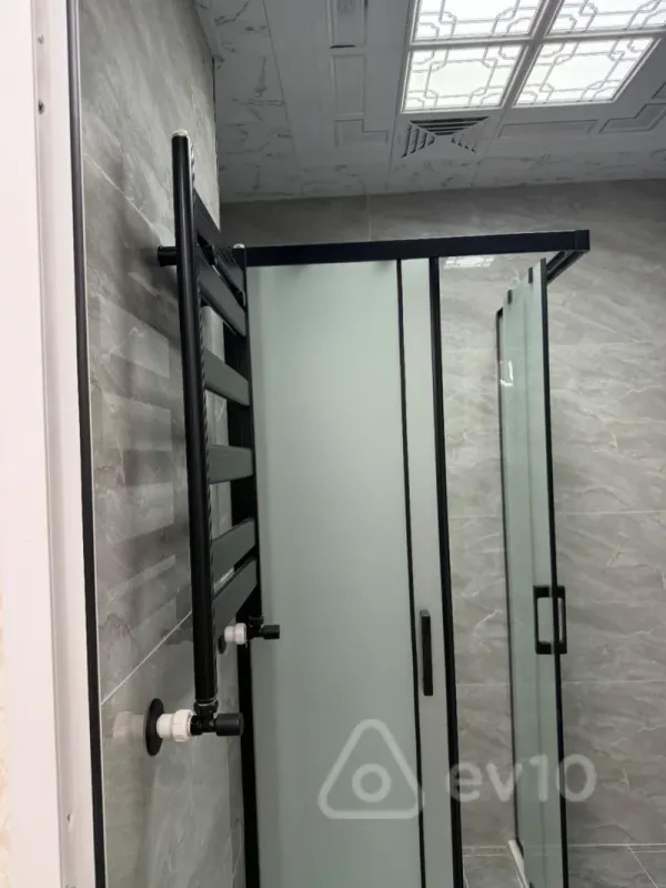 Satılır 3 otaqlı yeni tikili 60 m²