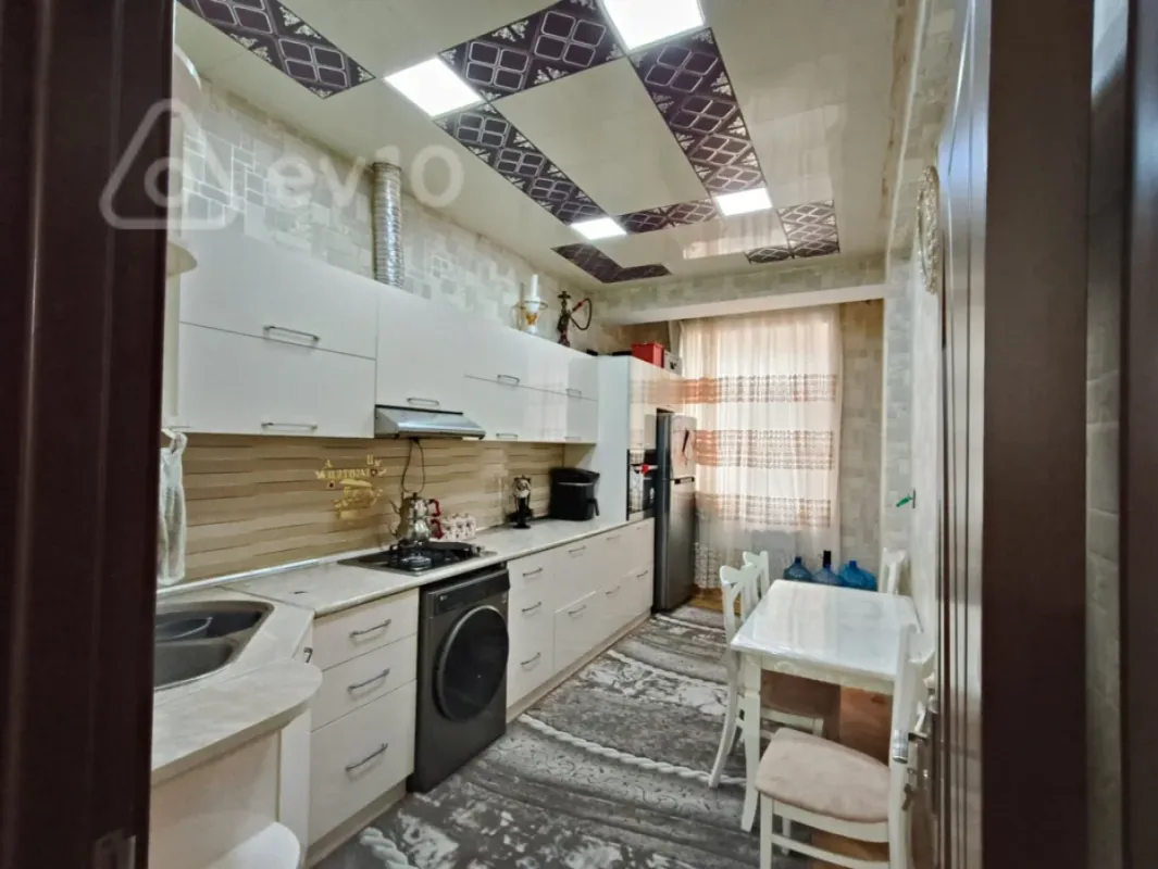 Satılır 3 otaqlı yeni tikili 81 m²