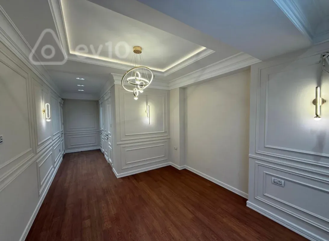 Satılır 4 otaqlı yeni tikili 179 m²