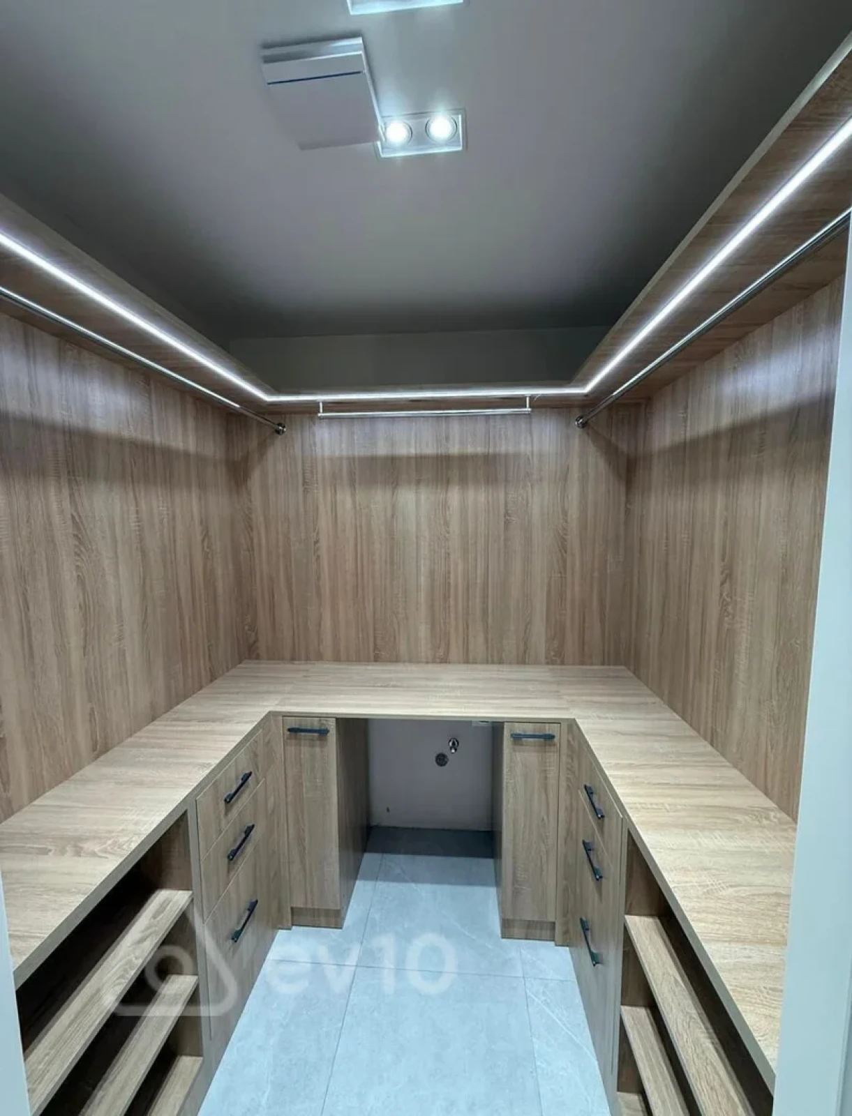 Satılır 4 otaqlı yeni tikili 179 m²