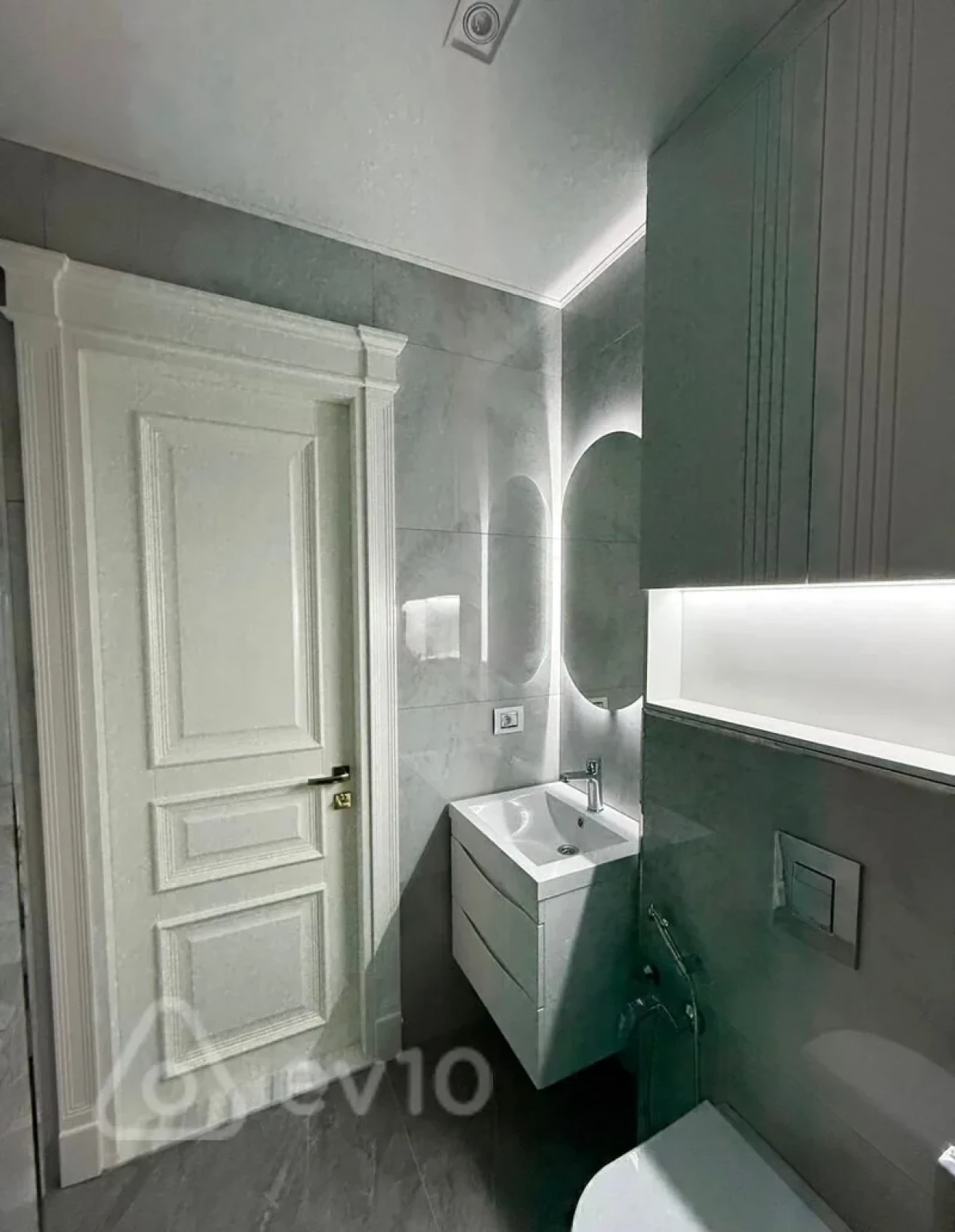 Satılır 4 otaqlı yeni tikili 179 m²