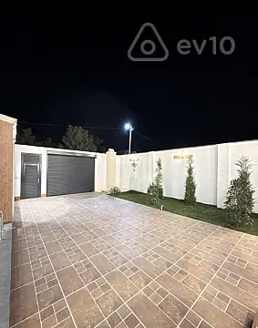 Satılır 4 otaqlı həyət evi 130 m²