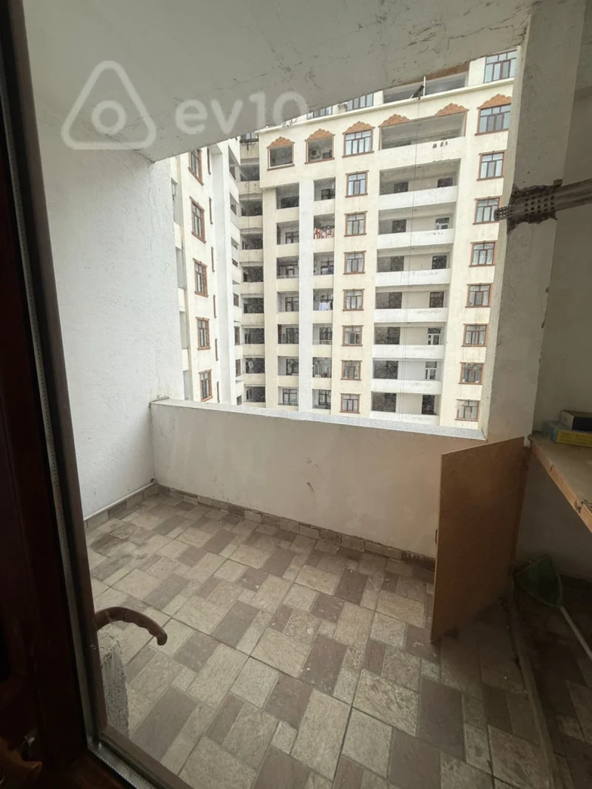 Kirayə verilir 2 otaqlı yeni tikili 75 m²