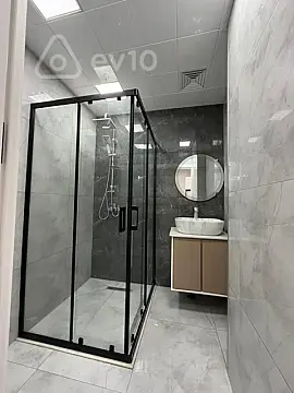 Kirayə verilir 3 otaqlı köhnə tikili 70 m²