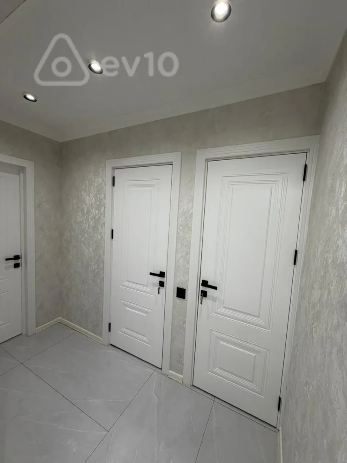 Kirayə verilir 3 otaqlı köhnə tikili 70 m²