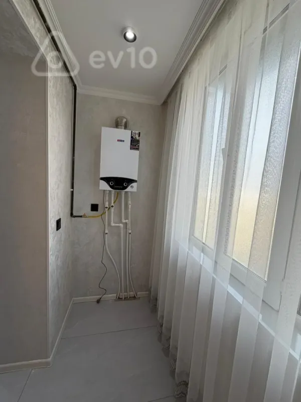 Kirayə verilir 3 otaqlı köhnə tikili 70 m²