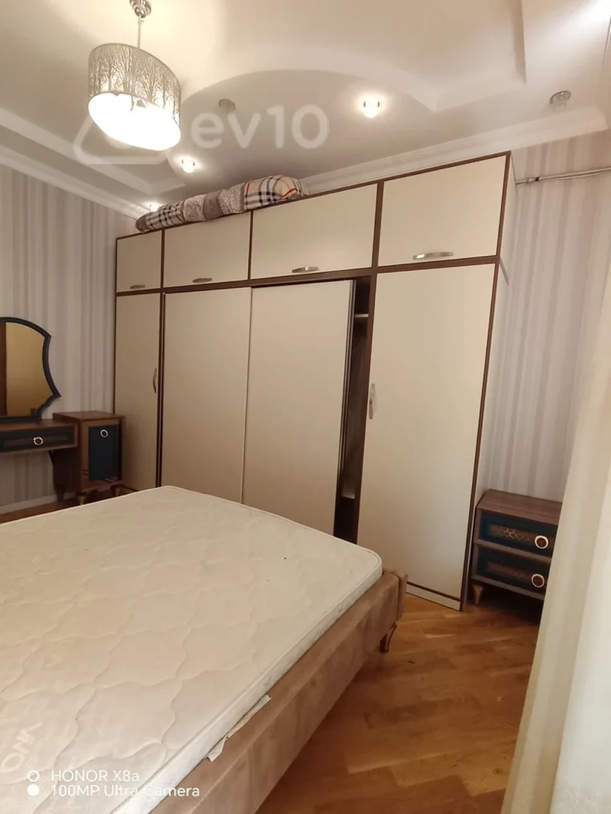 Kirayə verilir 2 otaqlı yeni tikili 65 m²