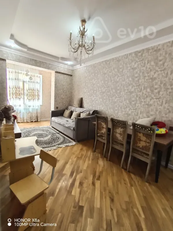 Kirayə verilir 2 otaqlı yeni tikili 65 m²