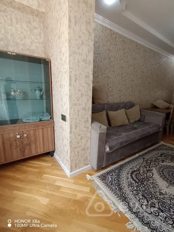 Kirayə verilir 2 otaqlı yeni tikili 65 m²