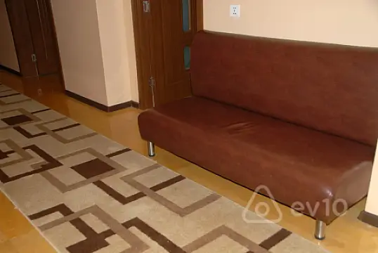 Kirayə verilir 3 otaqlı yeni tikili 100 m²