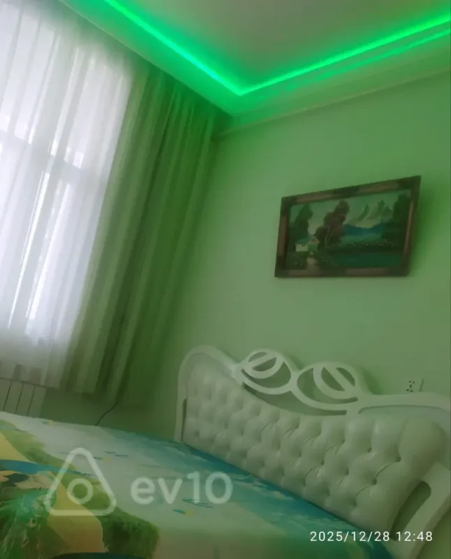 Kirayə verilir 3 otaqlı yeni tikili 100 m²