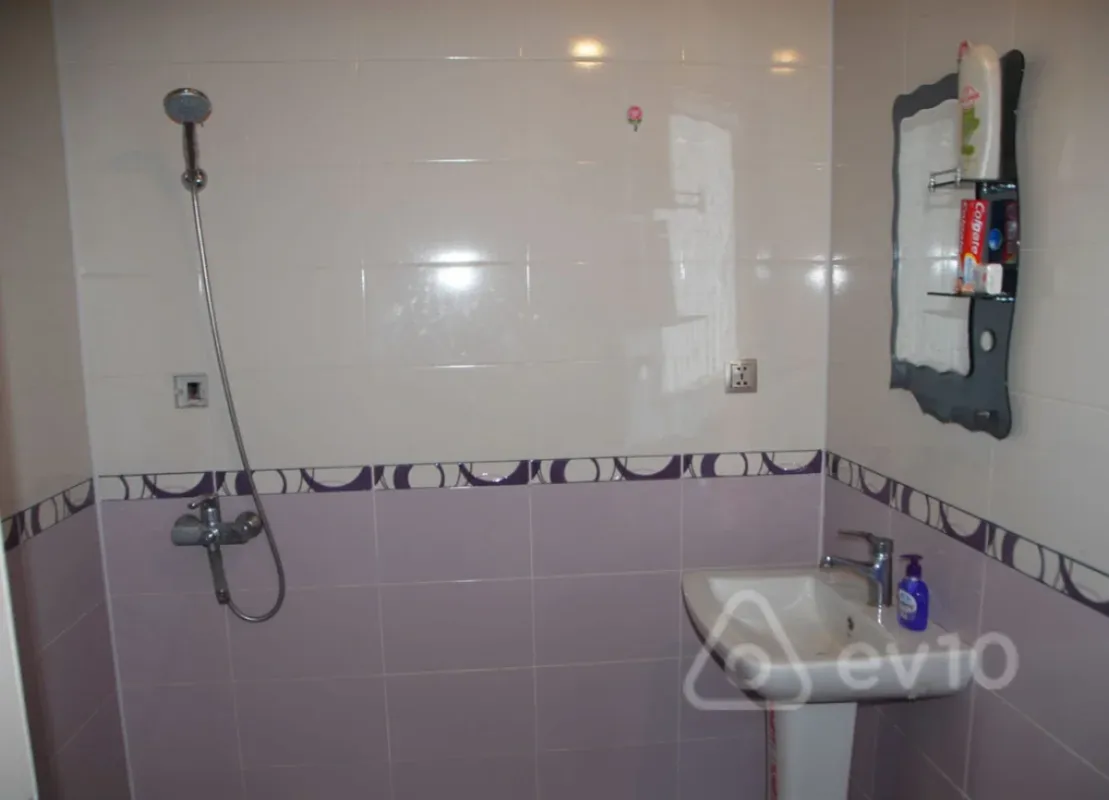 Kirayə verilir 3 otaqlı yeni tikili 100 m²