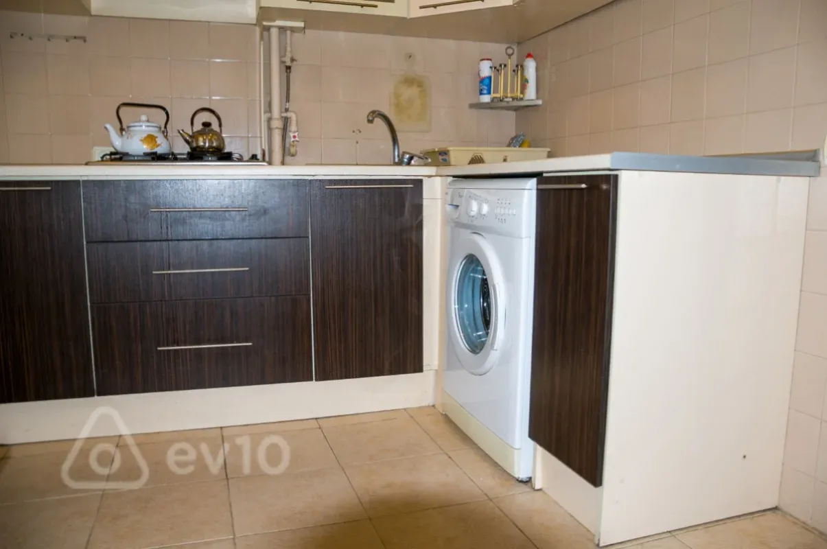 Kirayə verilir 2 otaqlı köhnə tikili 46 m²