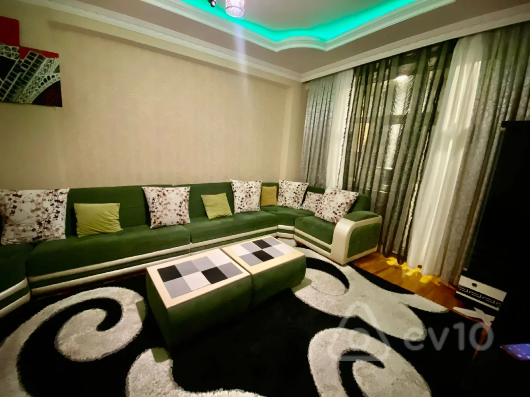 Kirayə verilir 2 otaqlı yeni tikili 57 m²