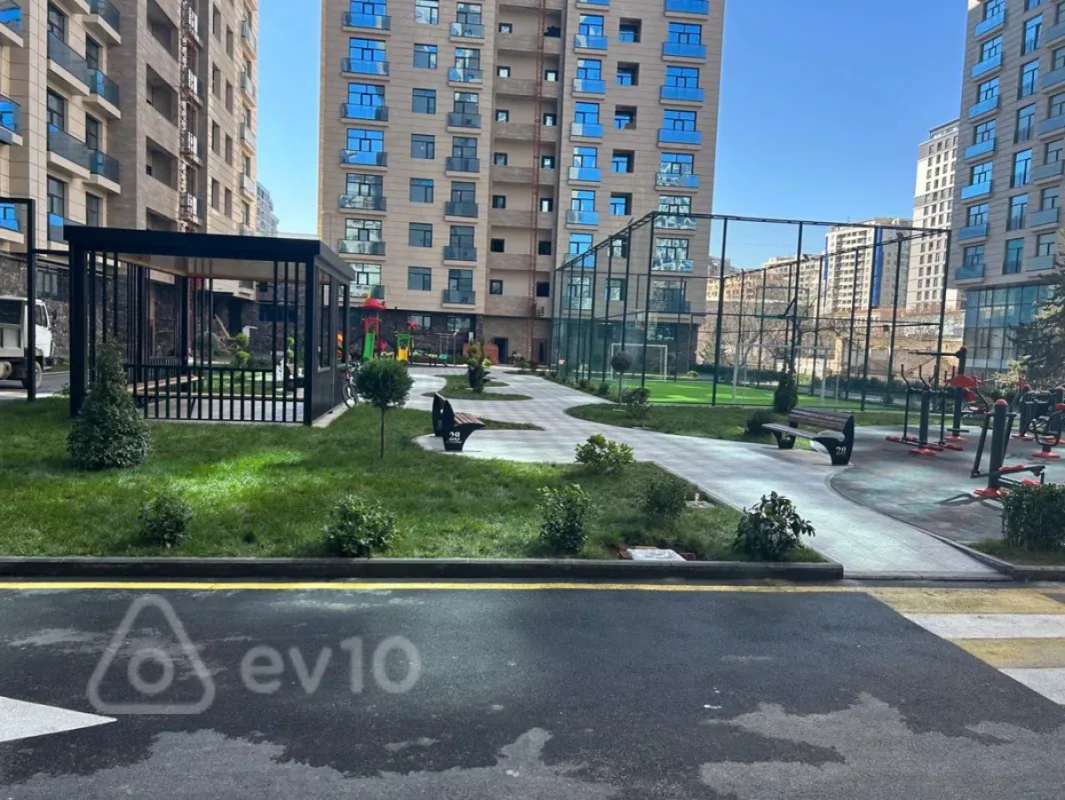 Satılır 2 otaqlı yeni tikili 91 m²