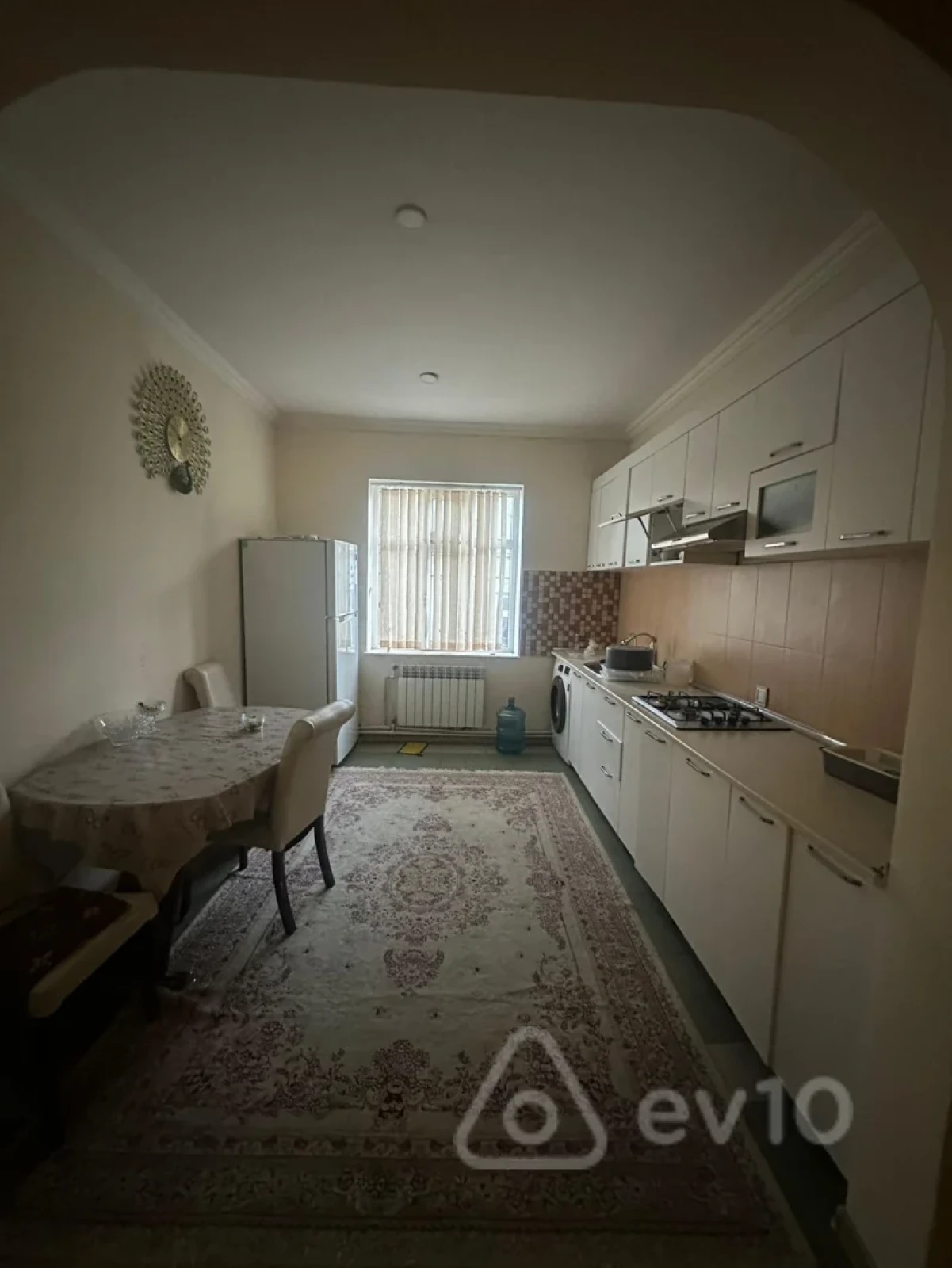 Satılır 7 otaqlı həyət evi 200 m²