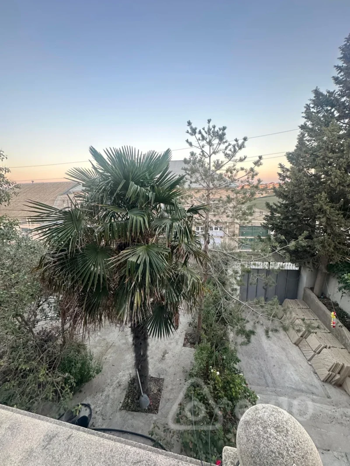 Satılır 7 otaqlı həyət evi 200 m²