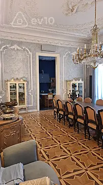 Satılır 6 otaqlı köhnə tikili 380 m² — Bakı, Nəsimi 6 otaq 380.00 m²