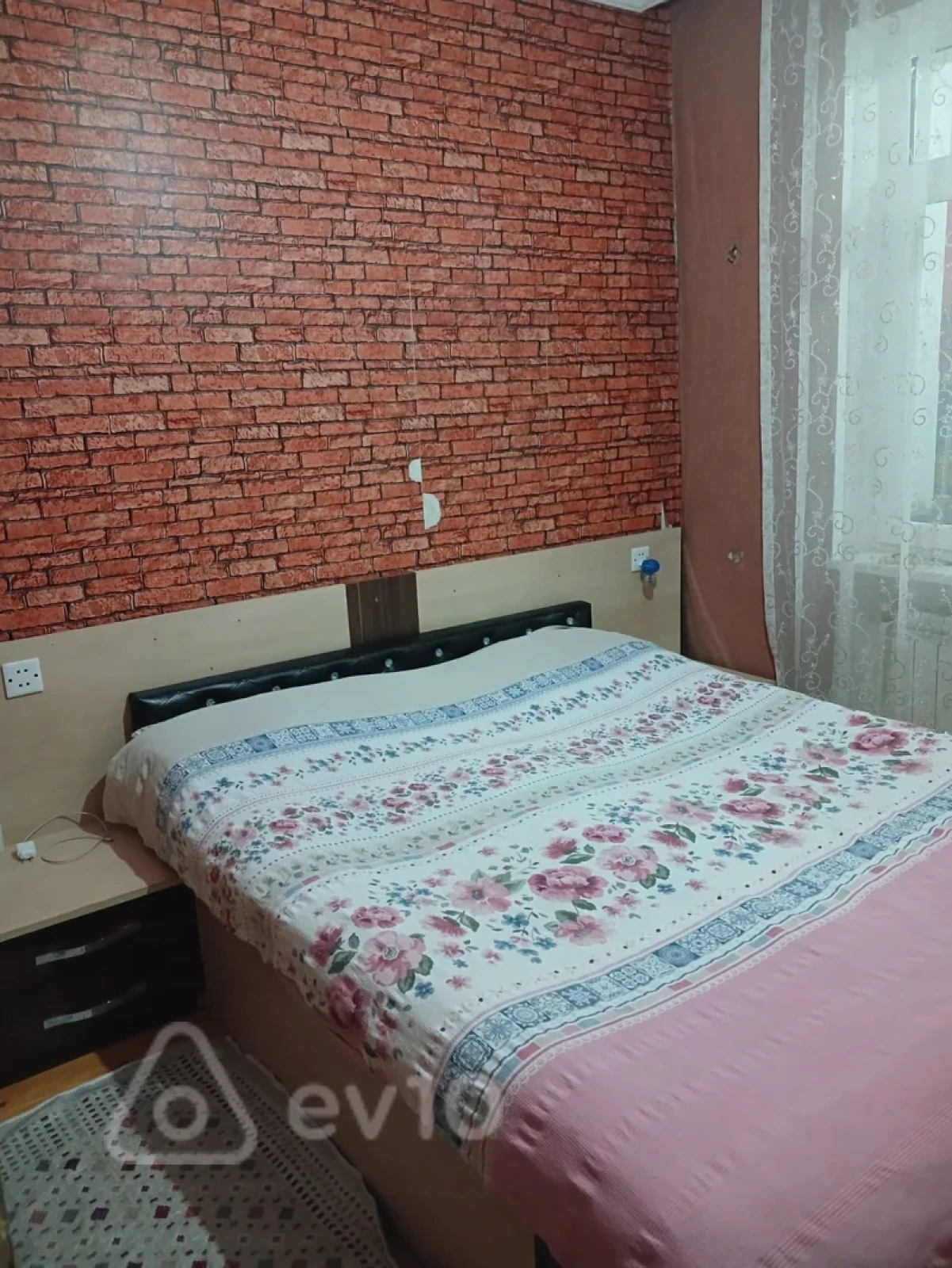 Kirayə verilir 2 otaqlı köhnə tikili 40 m²