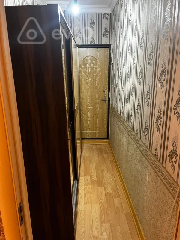 Kirayə verilir 2 otaqlı köhnə tikili 45 m²