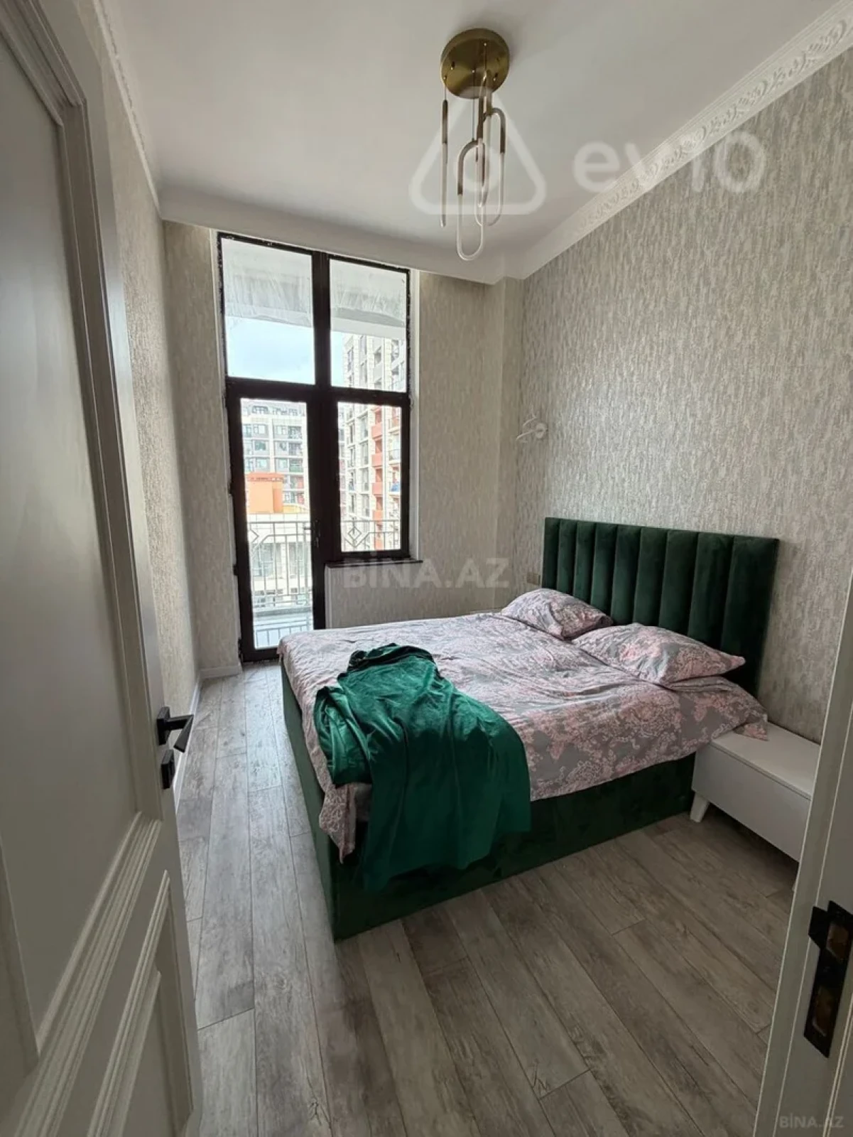 Kirayə verilir 2 otaqlı yeni tikili 95 m²