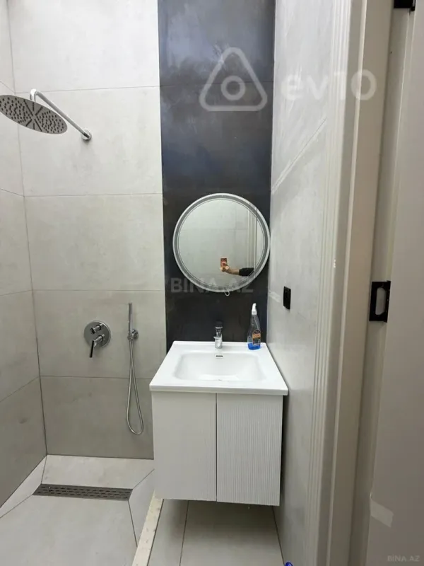 Kirayə verilir 2 otaqlı yeni tikili 95 m²