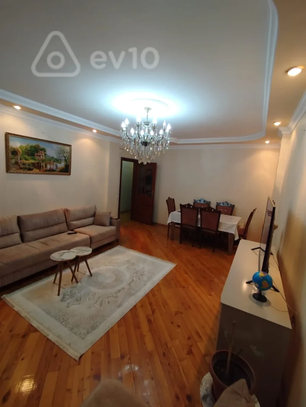 Satılır 2 otaqlı köhnə tikili 70 m²