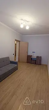 Kirayə verilir 2 otaqlı yeni tikili 55 m²