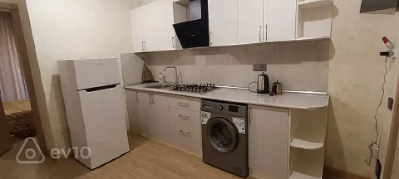 Kirayə verilir 2 otaqlı yeni tikili 55 m²