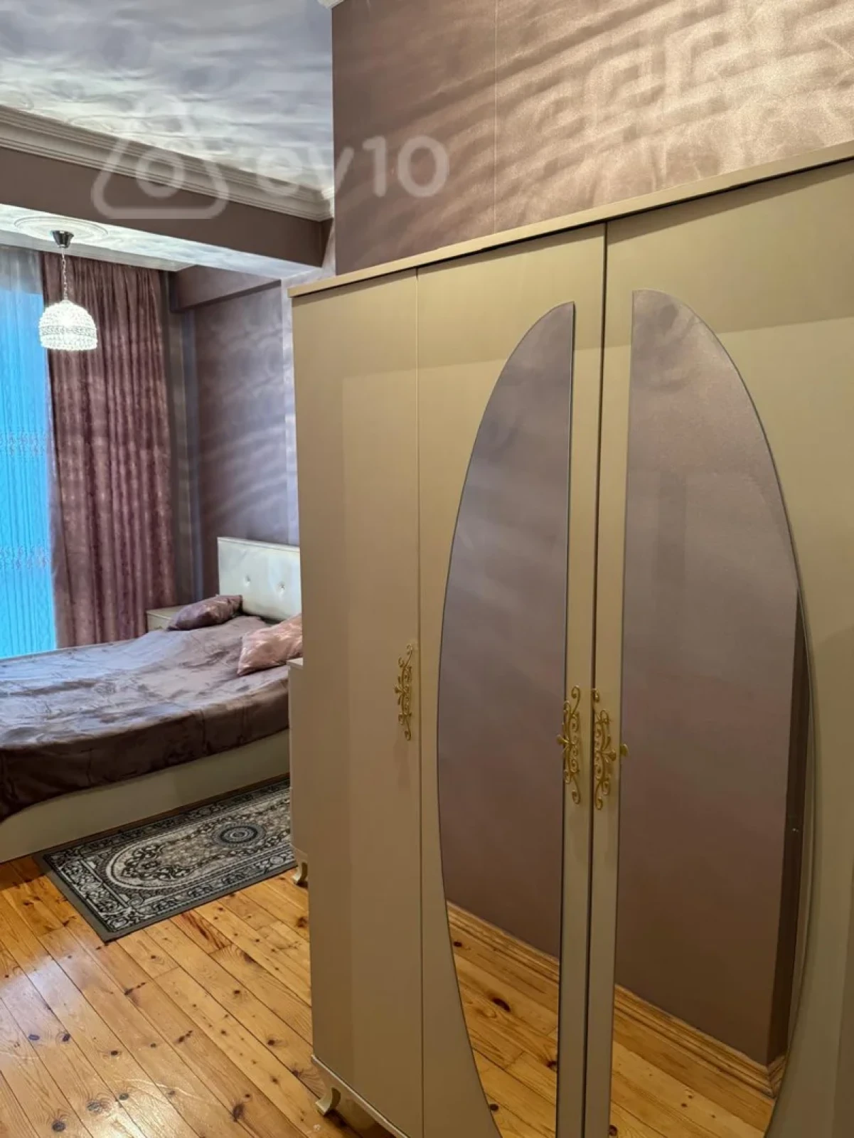 Kirayə verilir 2 otaqlı yeni tikili 90 m²