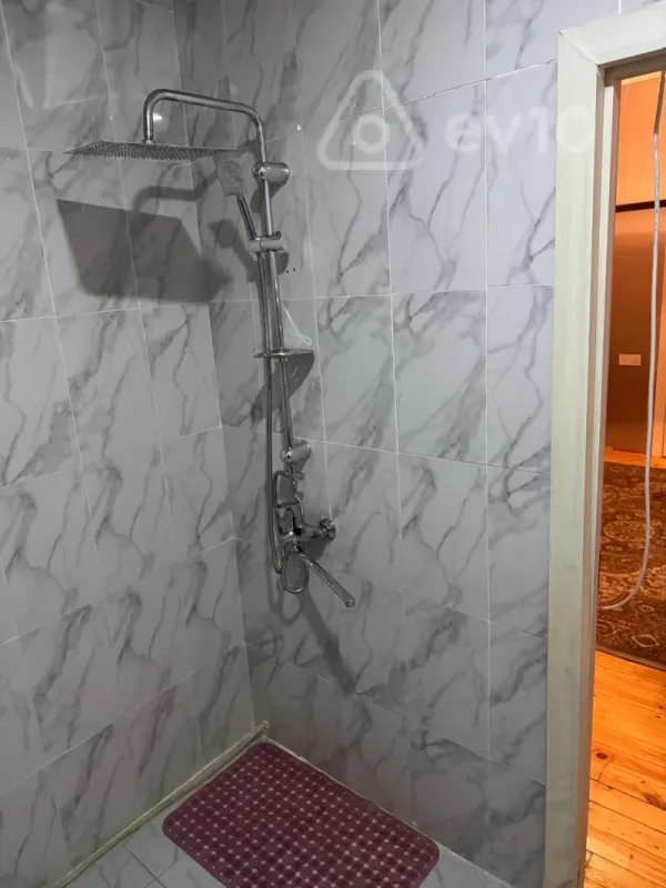 Kirayə verilir 2 otaqlı yeni tikili 90 m²