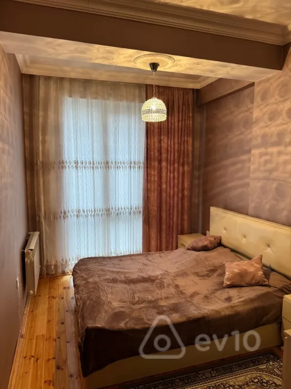 Kirayə verilir 2 otaqlı yeni tikili 90 m²