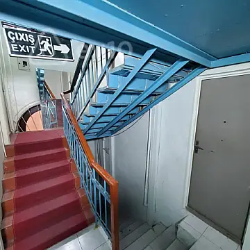 Kirayə verilir 1 otaqlı köhnə tikili 15 m²