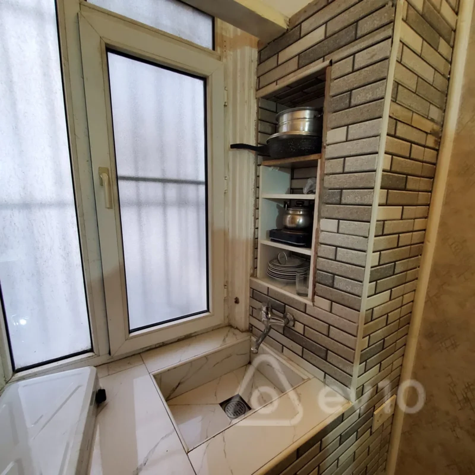 Kirayə verilir 1 otaqlı köhnə tikili 15 m²