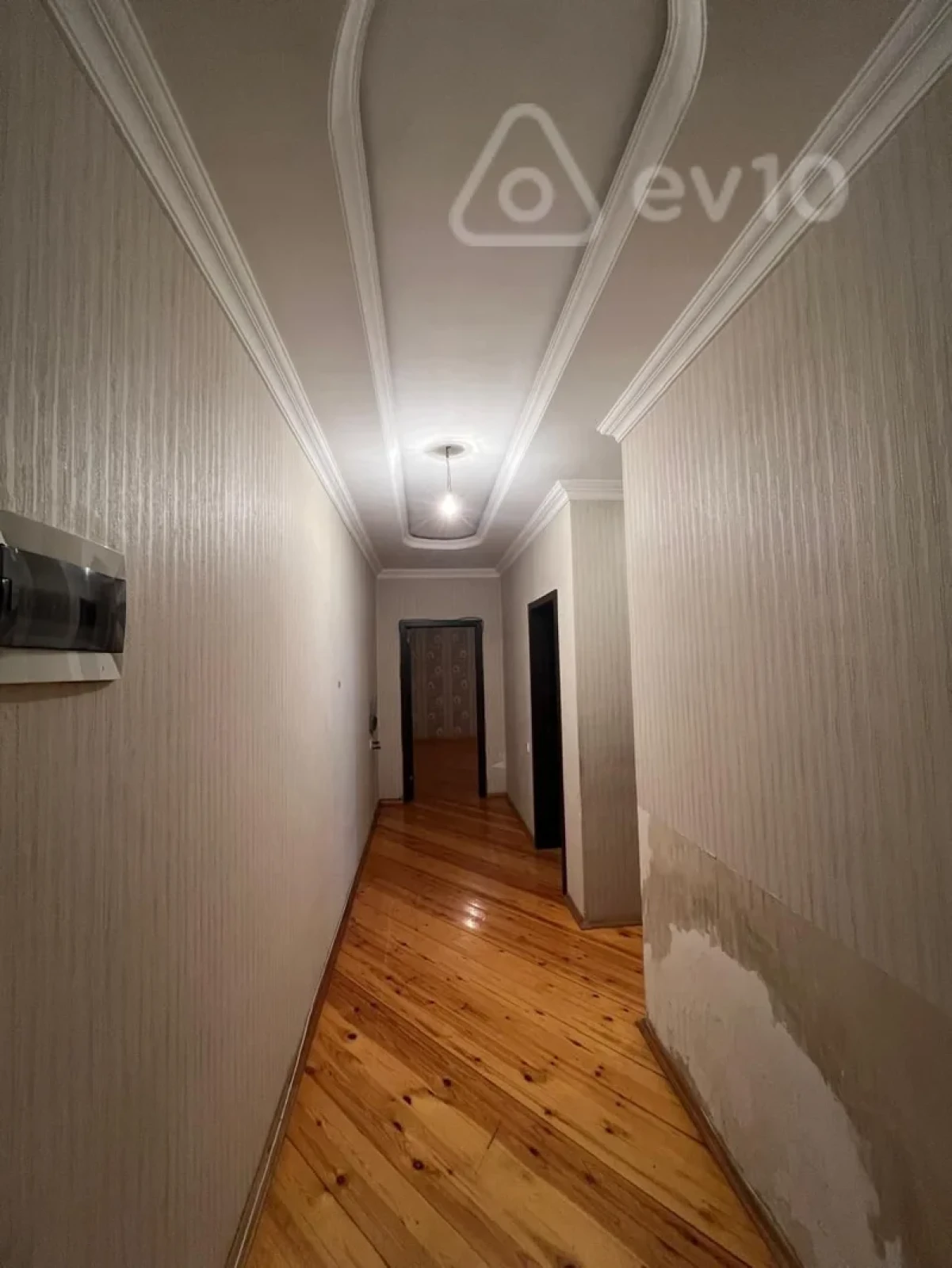 Kirayə verilir 2 otaqlı yeni tikili 68 m²