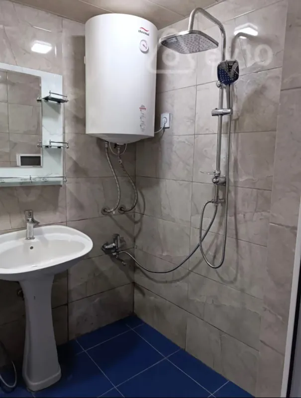 Satılır 2 otaqlı köhnə tikili 36 m²